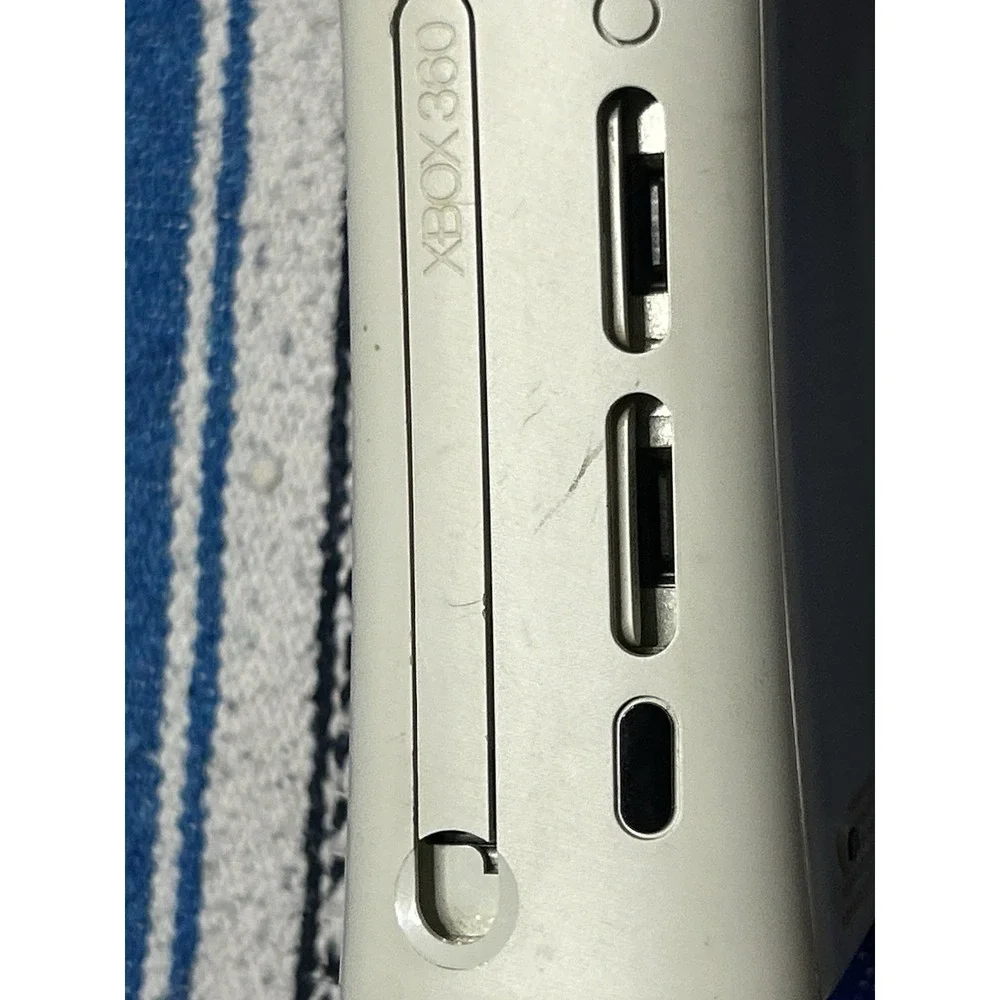 Microsoft Xbox 360 Pro Console 2009 Power Supply Brick Only Works with Issues